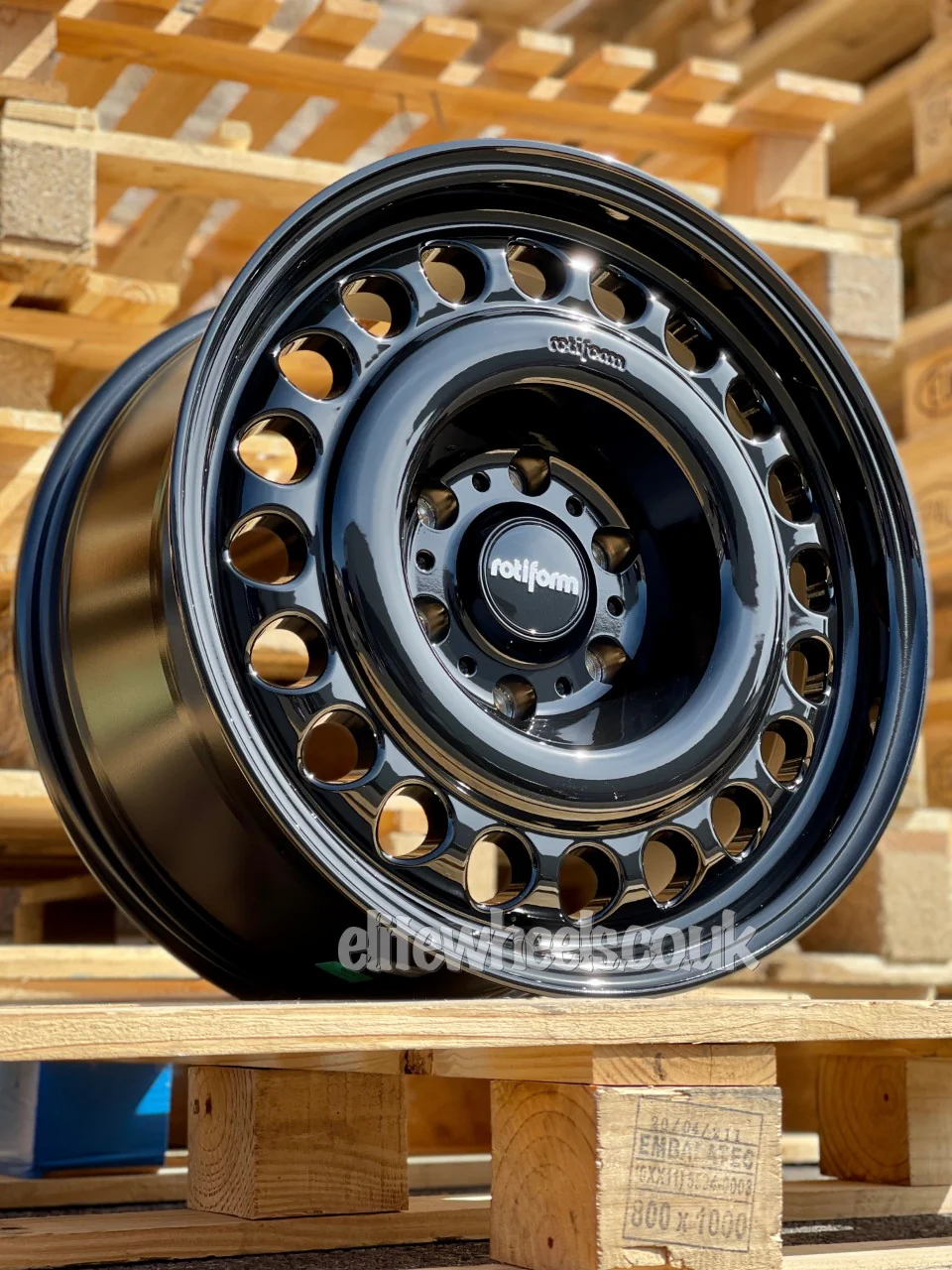 Ford Ranger Rotiform 17 Inch Alloy Wheel - Image 3