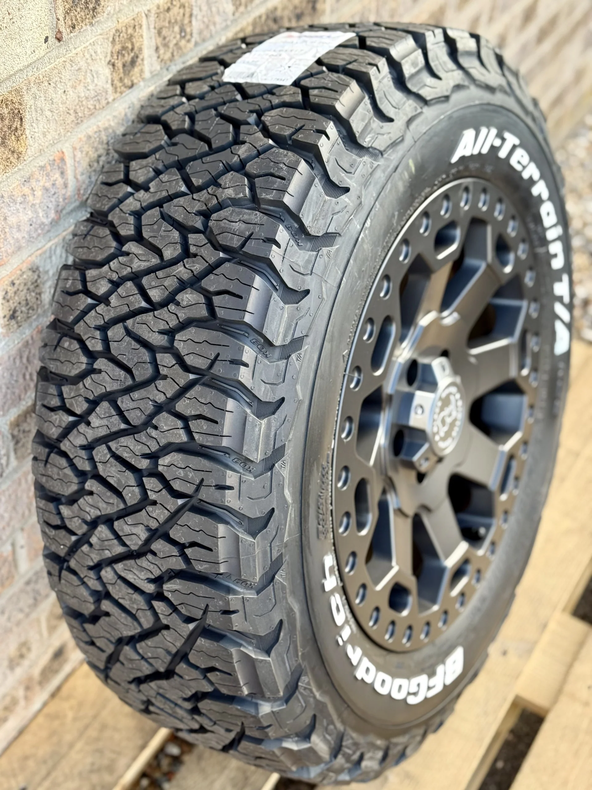 17" Volkswagen Crafter MAN TGE Black Rhino Warlord Gunmetal Alloy Wheels & BFG KO3 Tyres - Image 3
