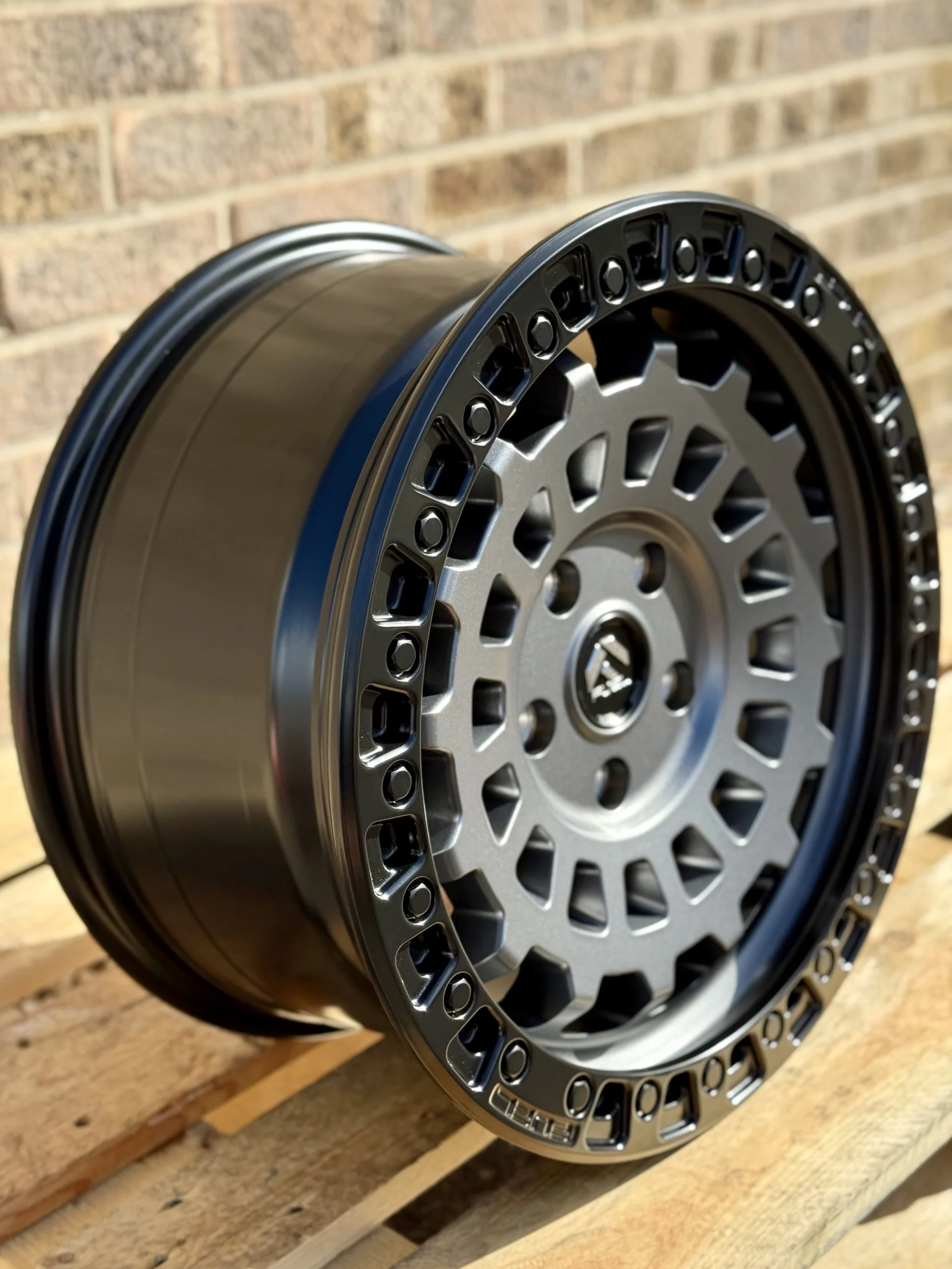 17" Volkswagen Transporter Fuel Zephyr Matt Grey Alloy Wheels - Image 3