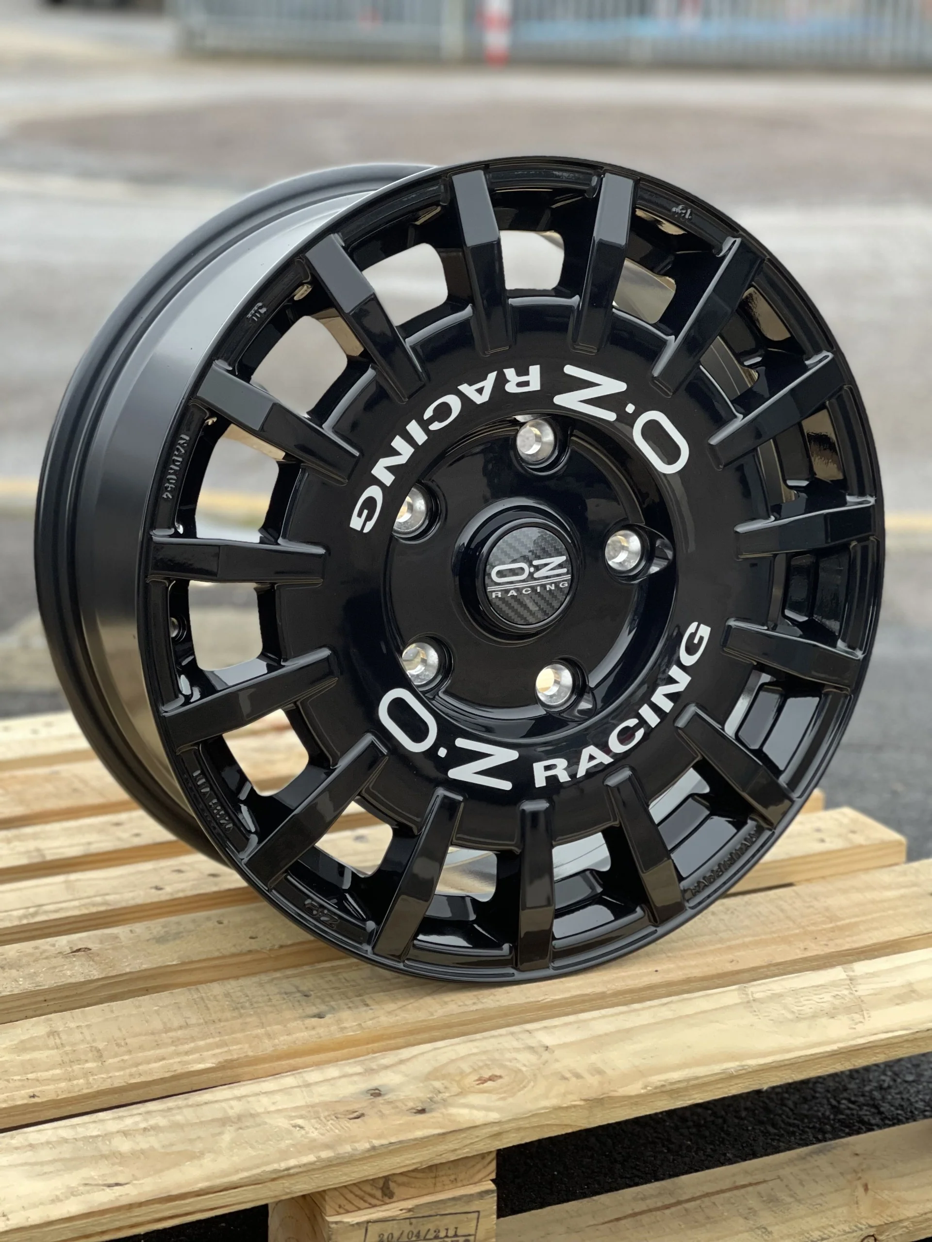 18" Ford Transit Custom OZ Racing Rally Van Alloy Wheels Gloss Black - Image 3