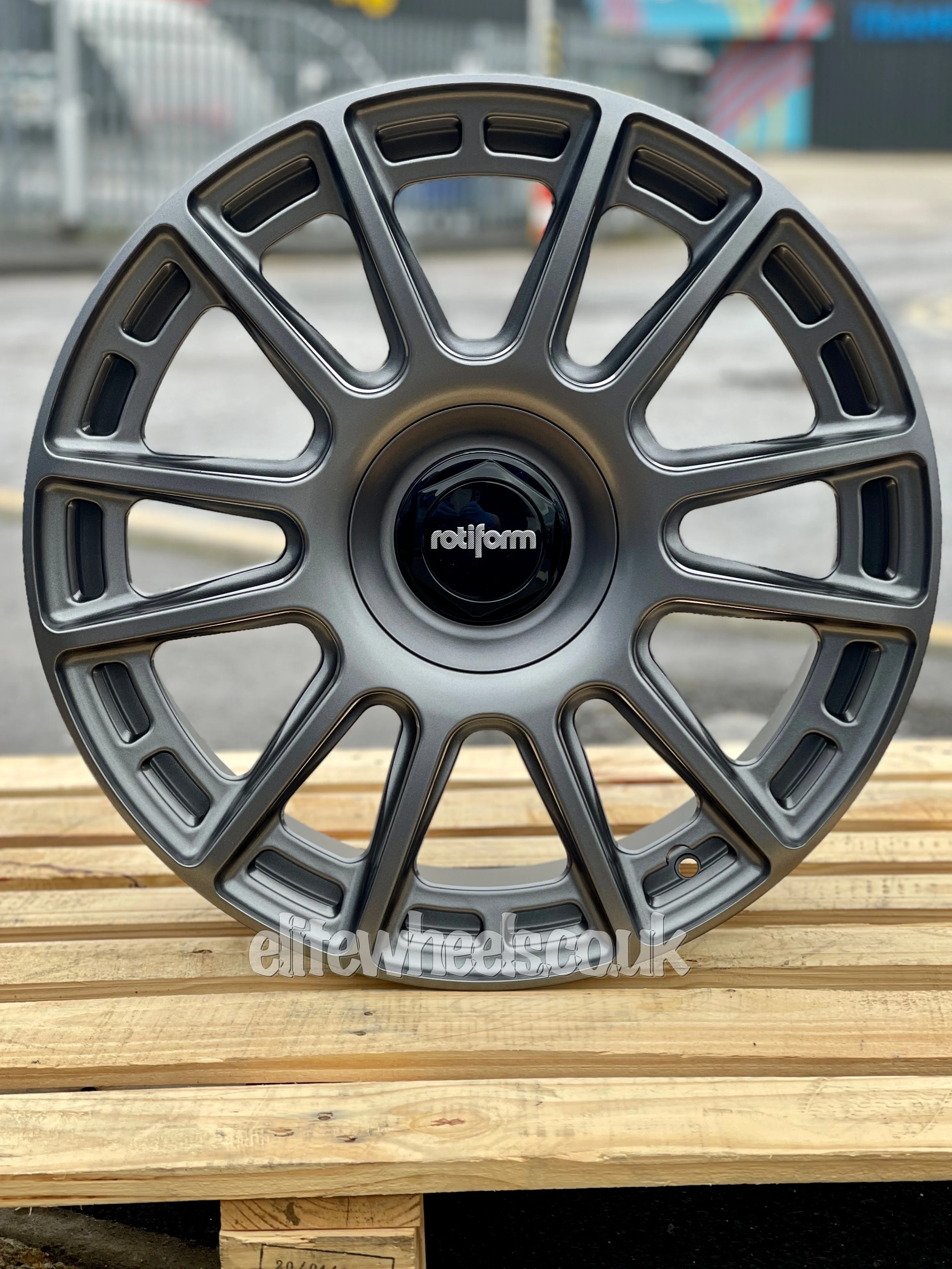 19" Volkswagen Transporter T5 T6 Rotiform OZR Grey Alloy Wheel - Image 5