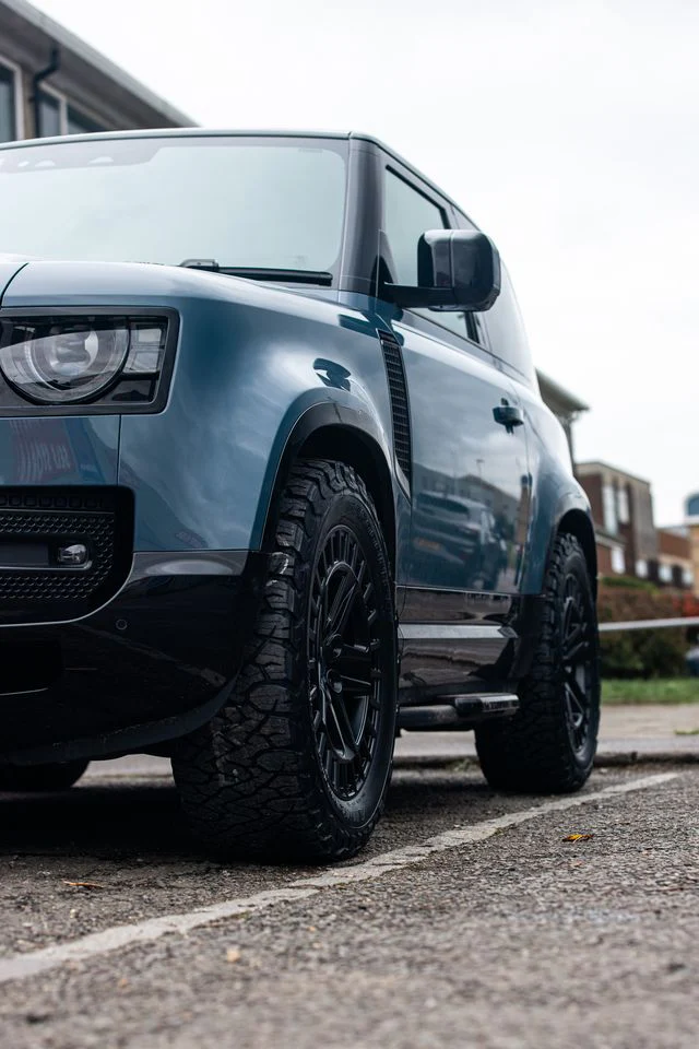 20" Land Rover Defender L663 Black Rhino Alston Alloy Wheels - Image 9