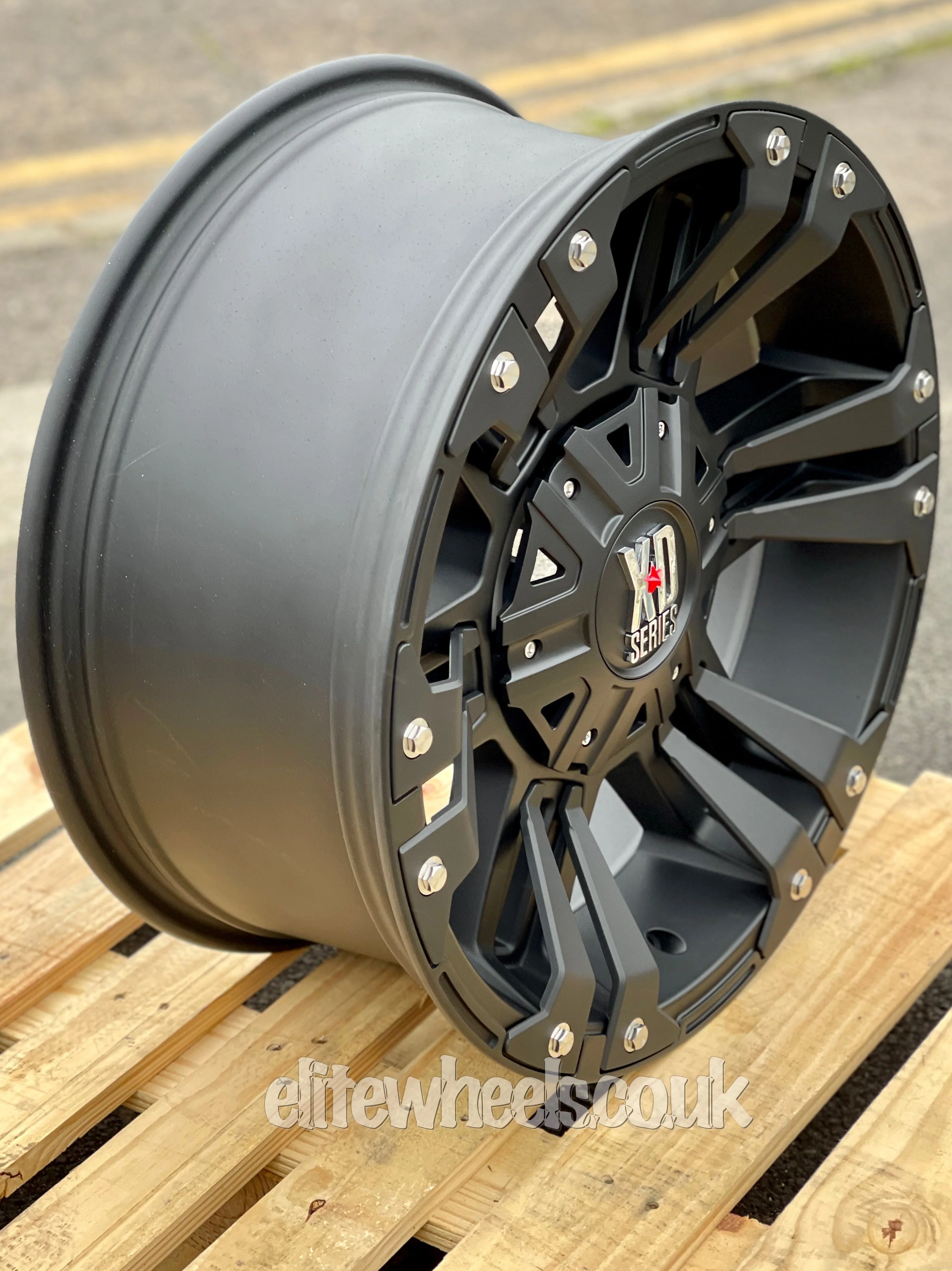 20" Toyota Hilux XD822 Monster II - Image 4