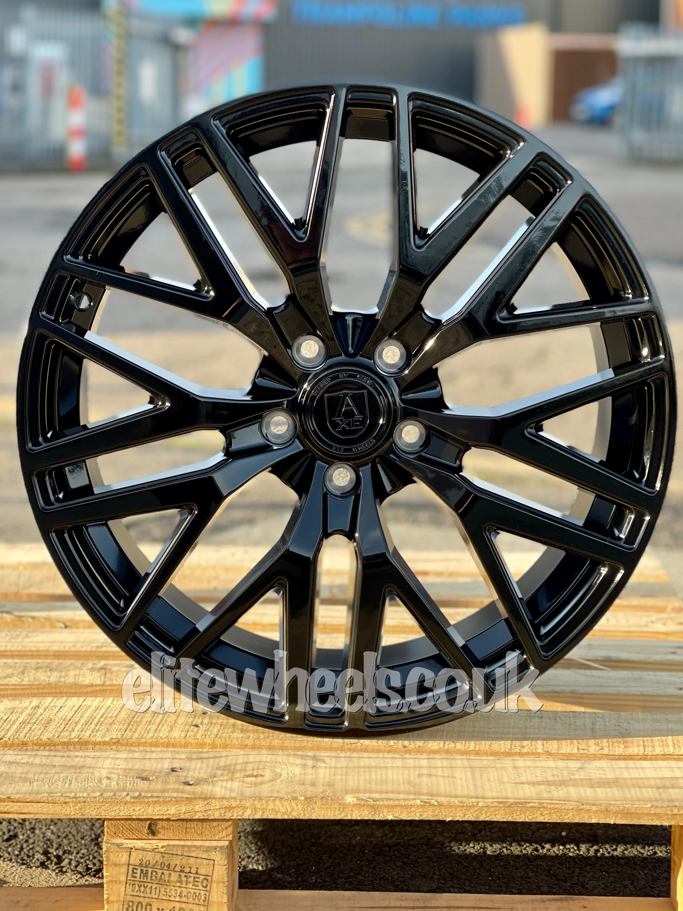 20" Volkswagen Crafter MAN TGE AXE EX30T Gloss Black - Image 5