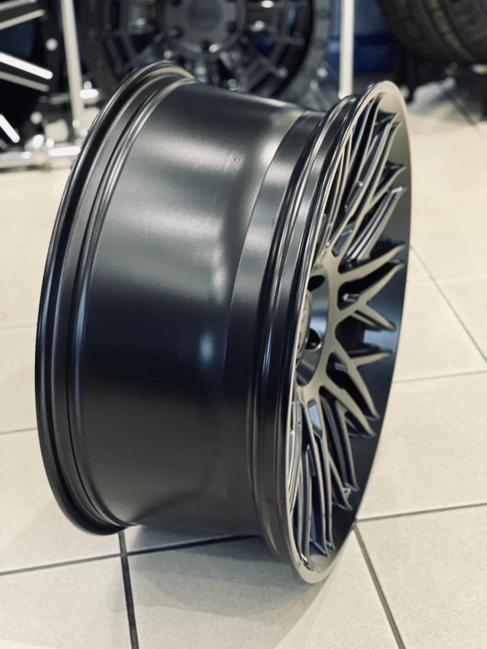 22" Land Rover Defender L663 Rotiform JDR Matt Black - Image 3