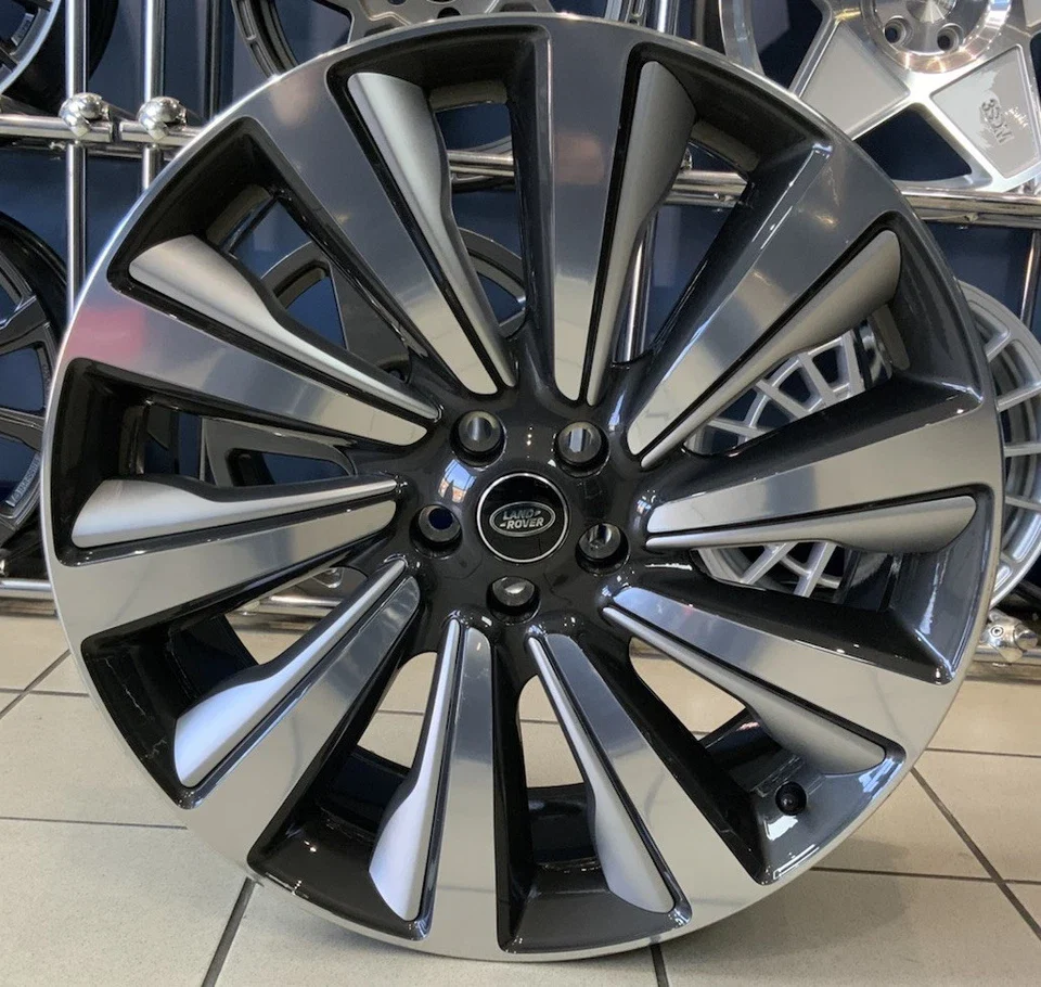 23" GENUINE ROVER  L460   STYLE 1077 ALLOY WHEEL BRAND NEW - Image 5