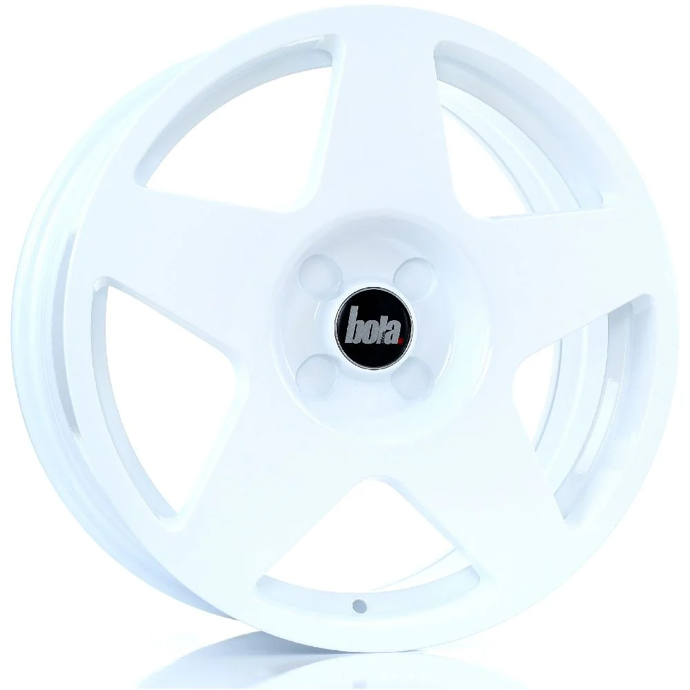 4 x BOLA B10 WHITE & 4 x 215/45ZR17 (91Y) XL MICHELIN PILOT SPORT 5