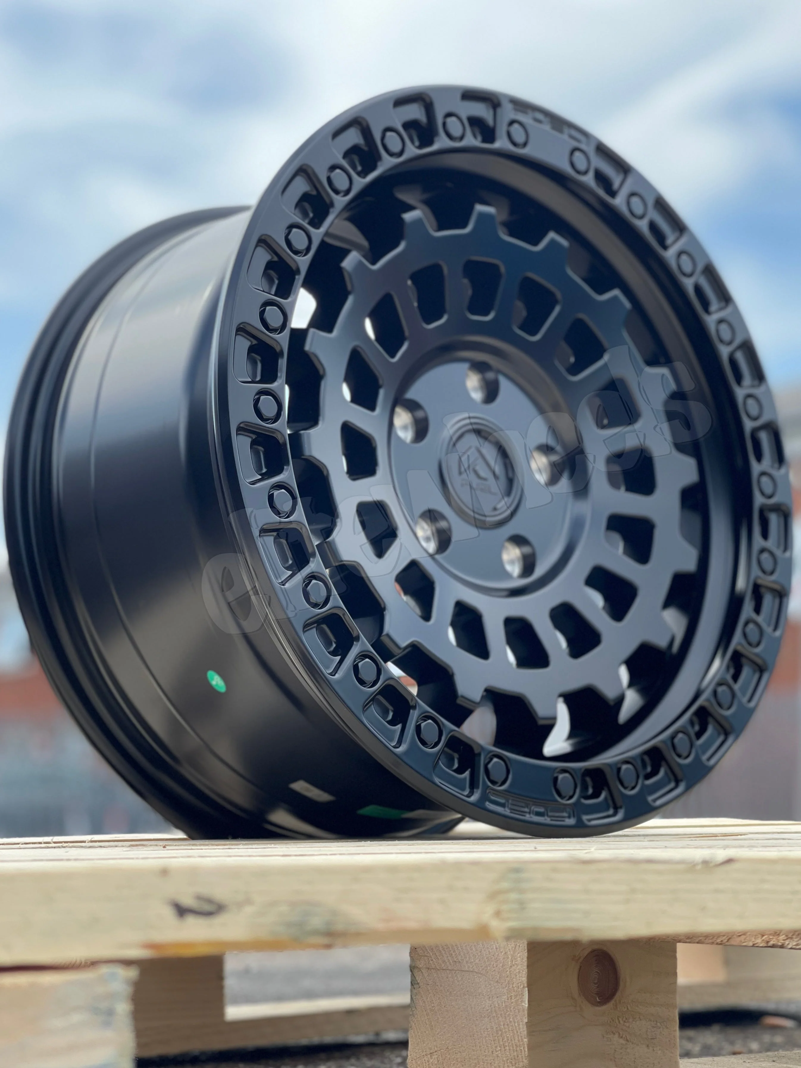 17" Volkswagen Amarok Fuel Zephyr Black - Image 4