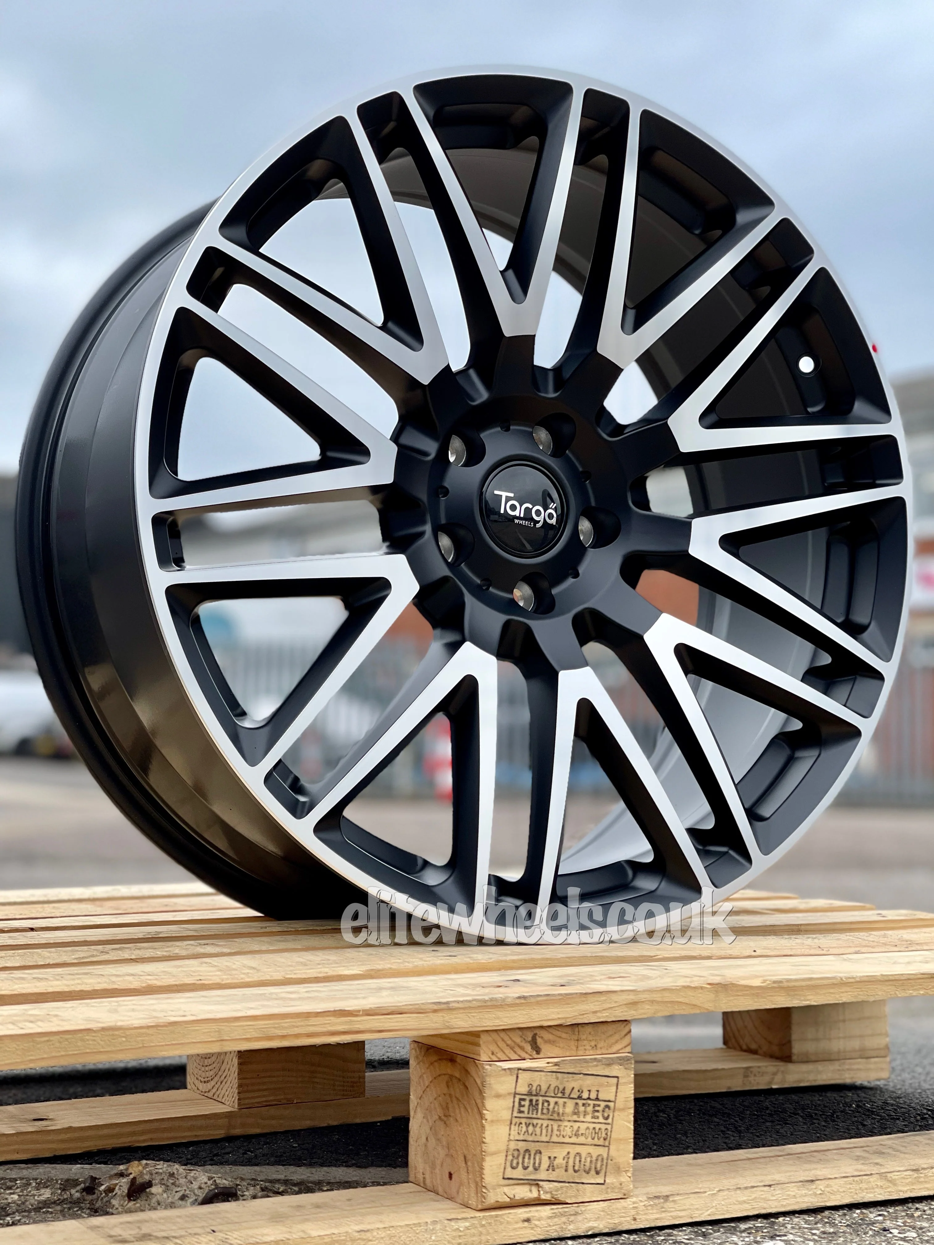 22 "TARGA TG7 JAGUAR F PACE ALLOY WHEELS & TYRES