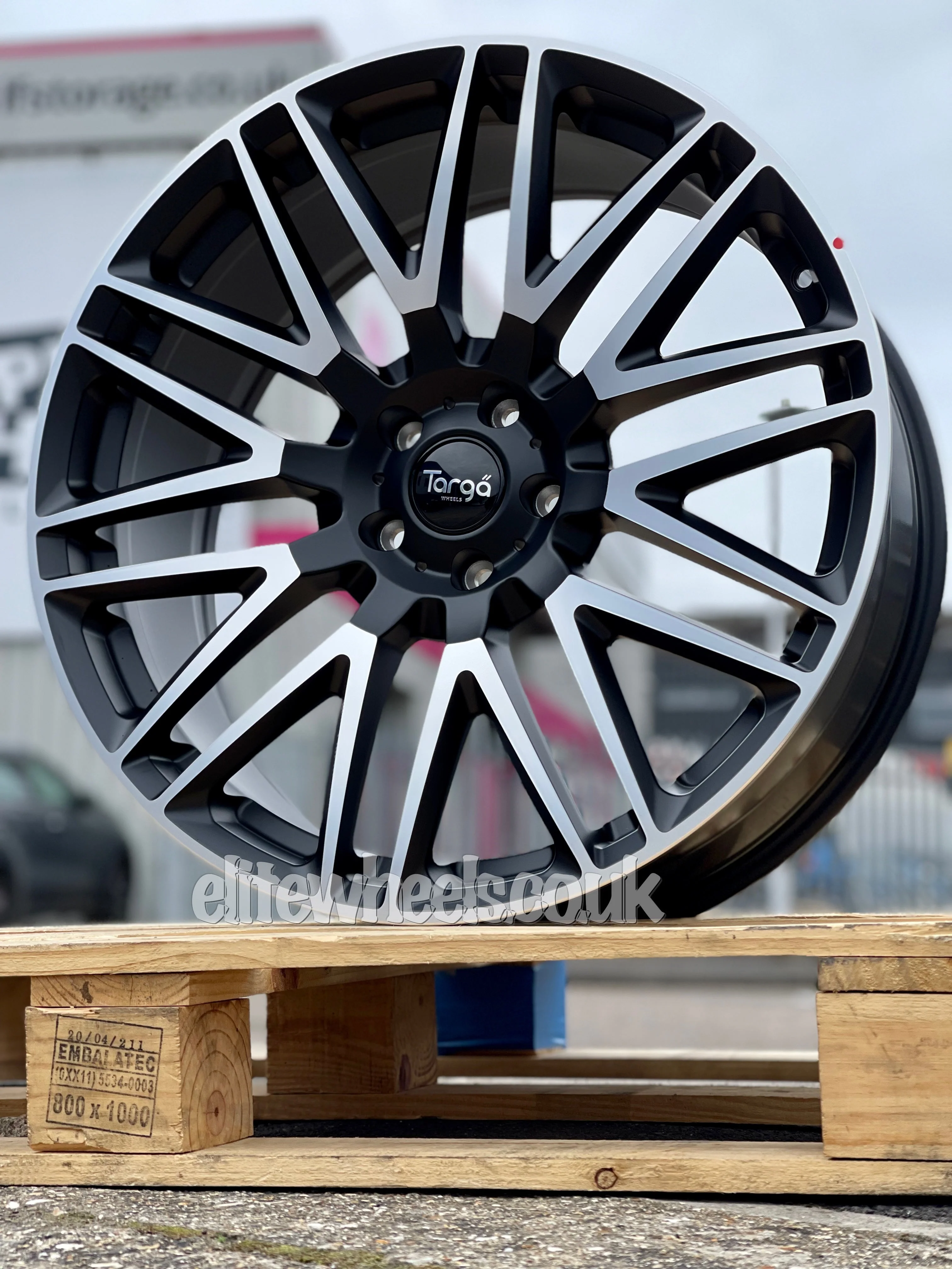 22 "TARGA TG7 JAGUAR F PACE ALLOY WHEELS & TYRES - Image 3