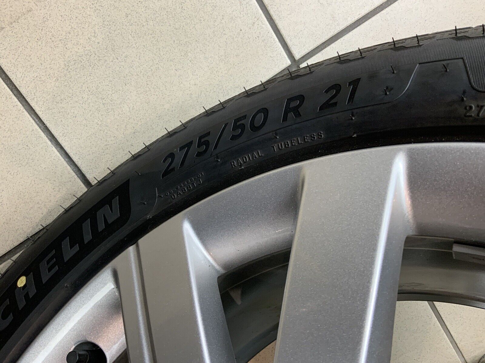 GENUINE RANGE ROVER L460 21" STYLE 5112 ALLOY WHEELS & TYRES - Image 6