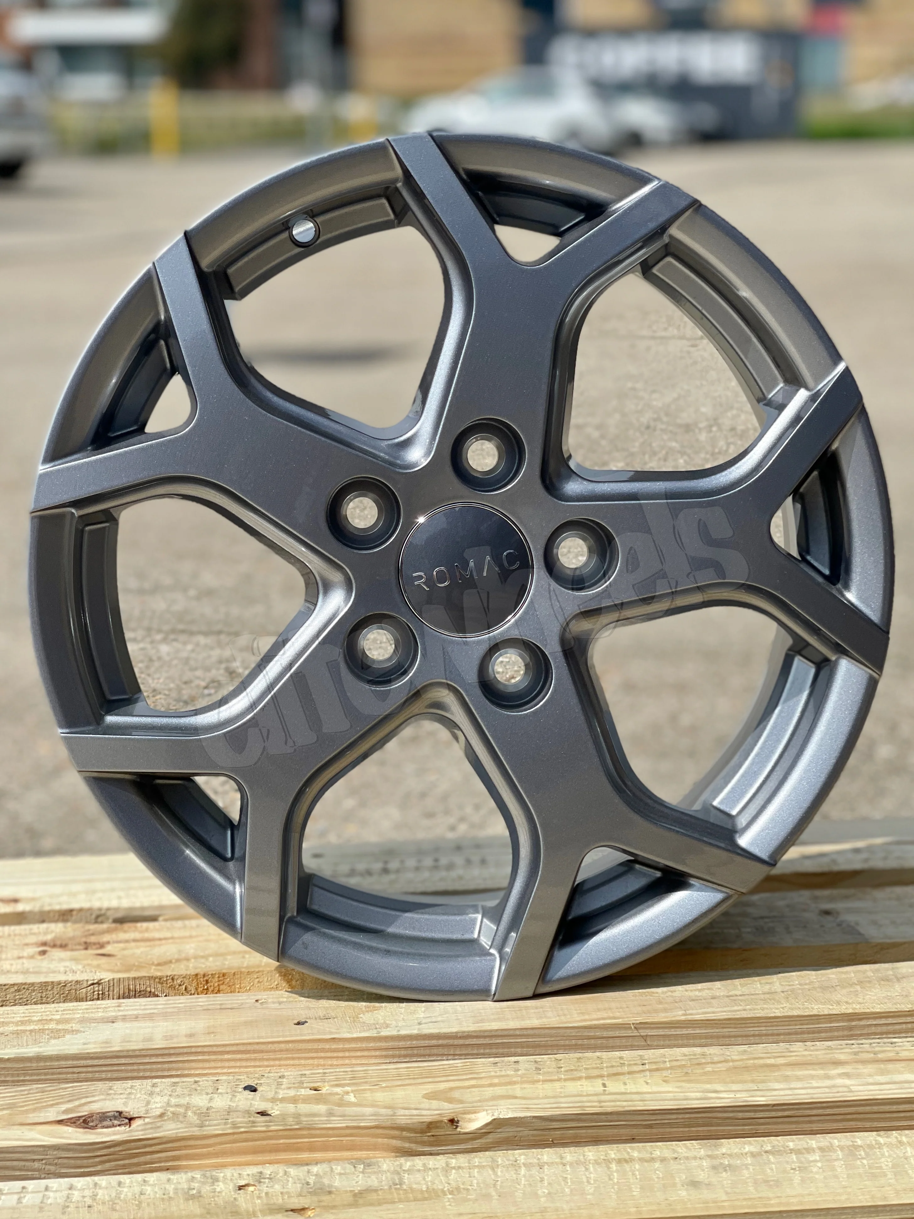 Vauxhall Vivaro Romac Venom Alloy Wheels and Tyre Packages - Image 3