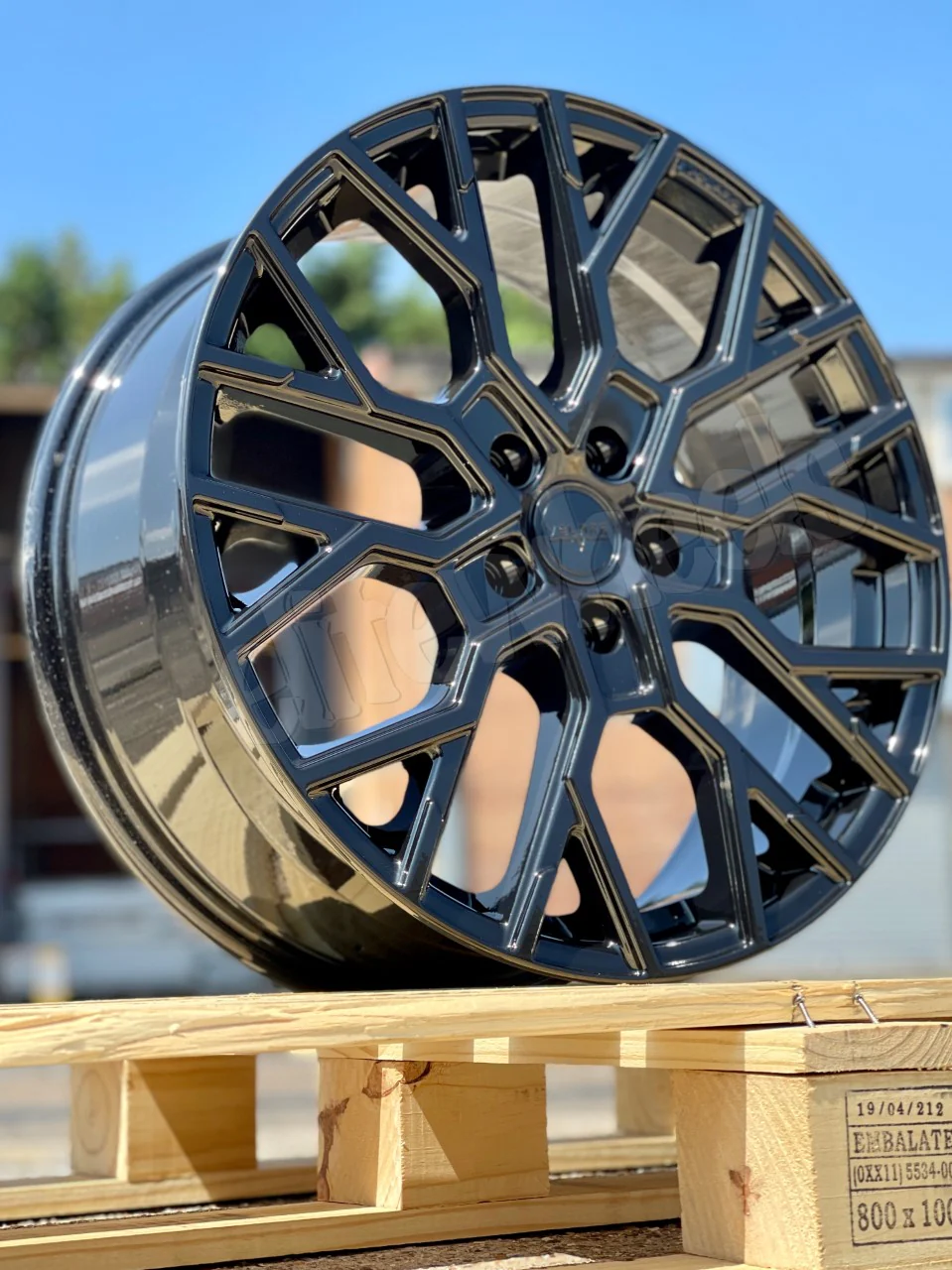 20" Volkswagen Crafter Velare VLR T Gloss Black - Image 4