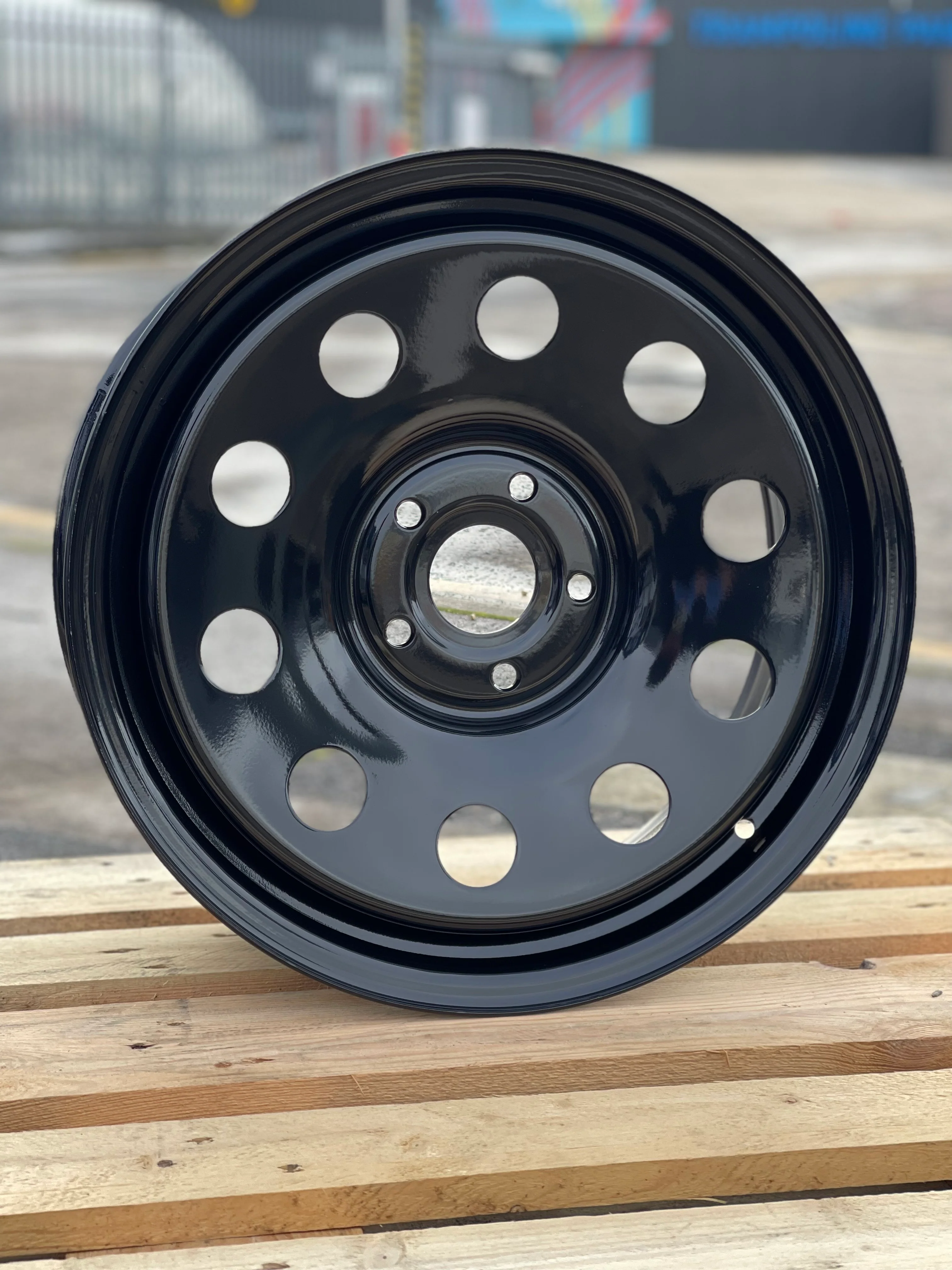 VW Amarok 18" Tuff Torque Steel Modular - Image 3