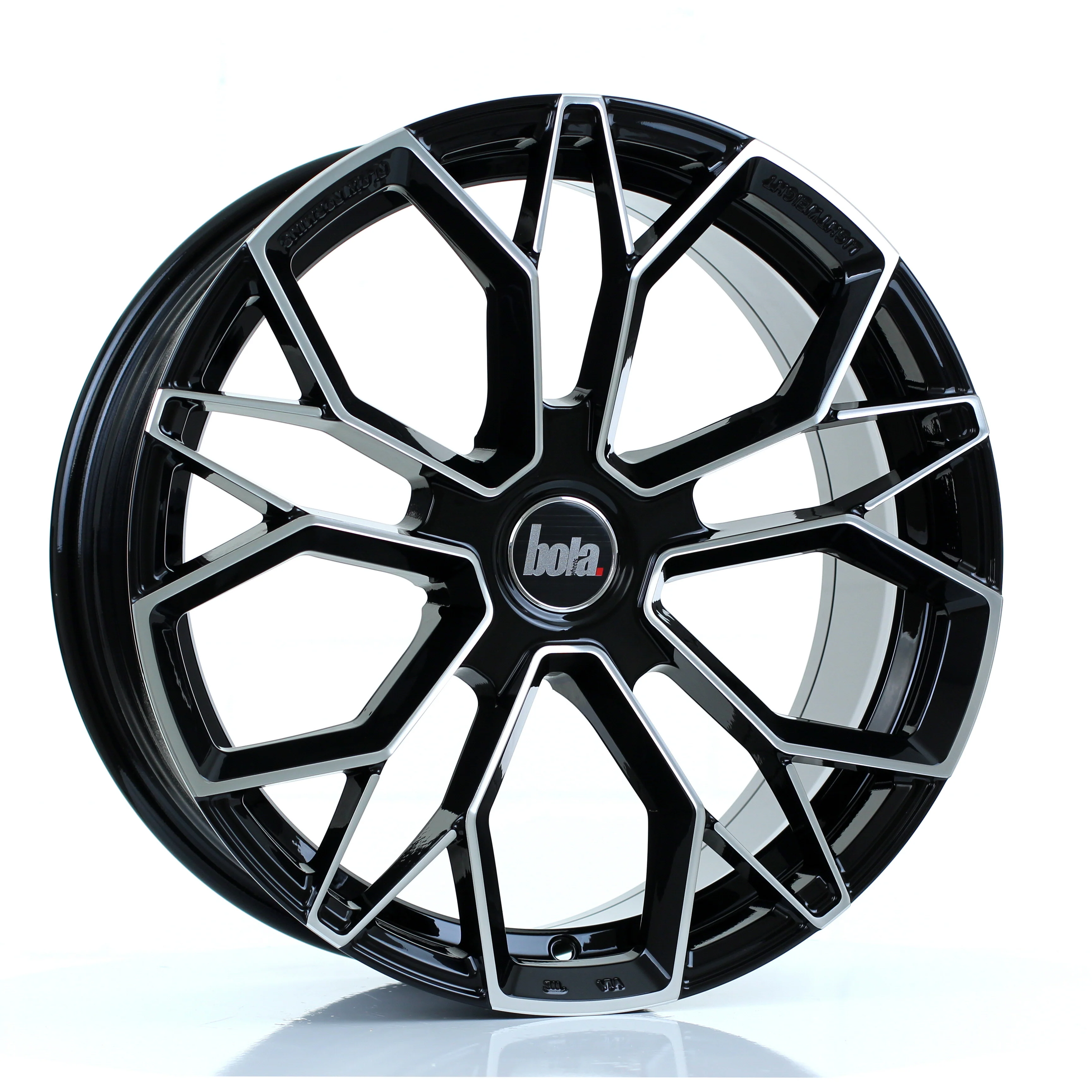 Wheel & Tyres Package( BOLA FLF GLOSS BLACK POLISHED FACE + 225/40R18 CO SC5 92WXLSSRMOE )